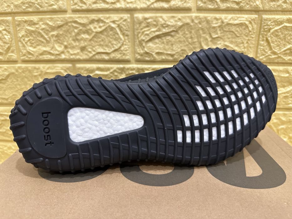 36-45 Yeezy 350 v2 Onyx