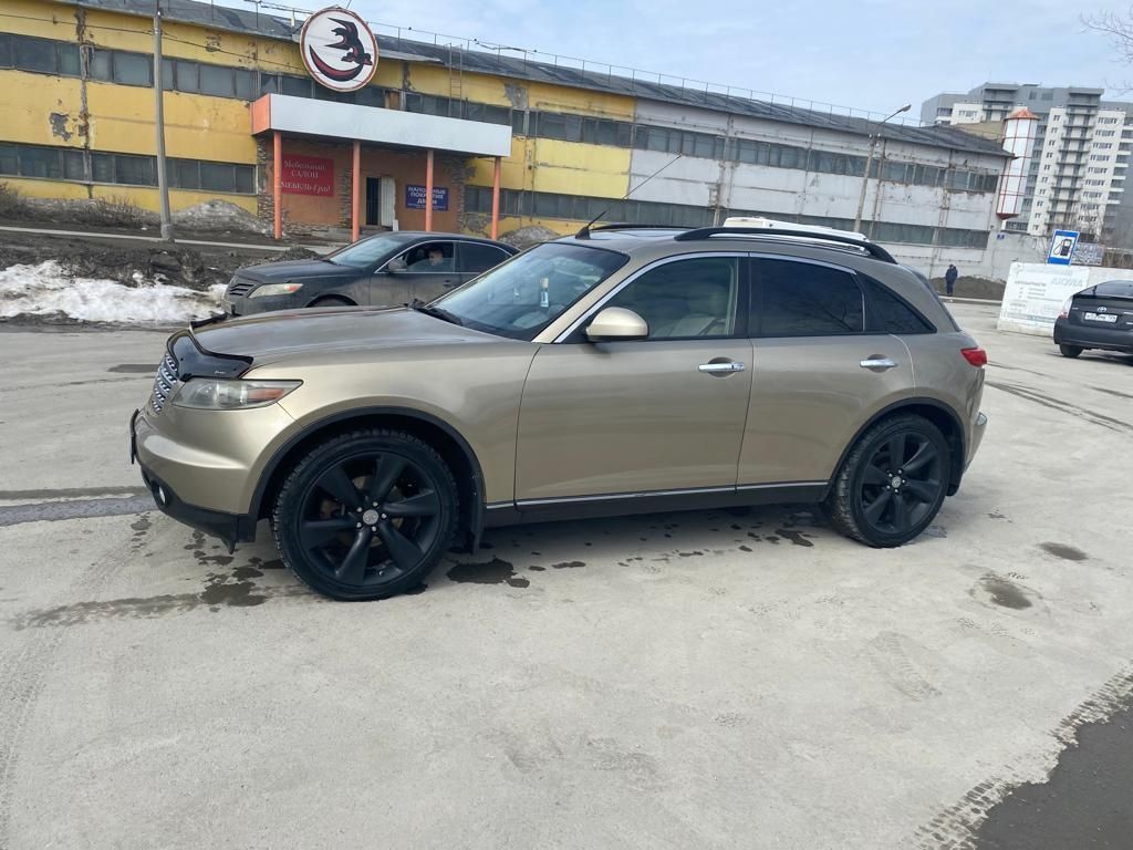 Продам Infiniti FX35