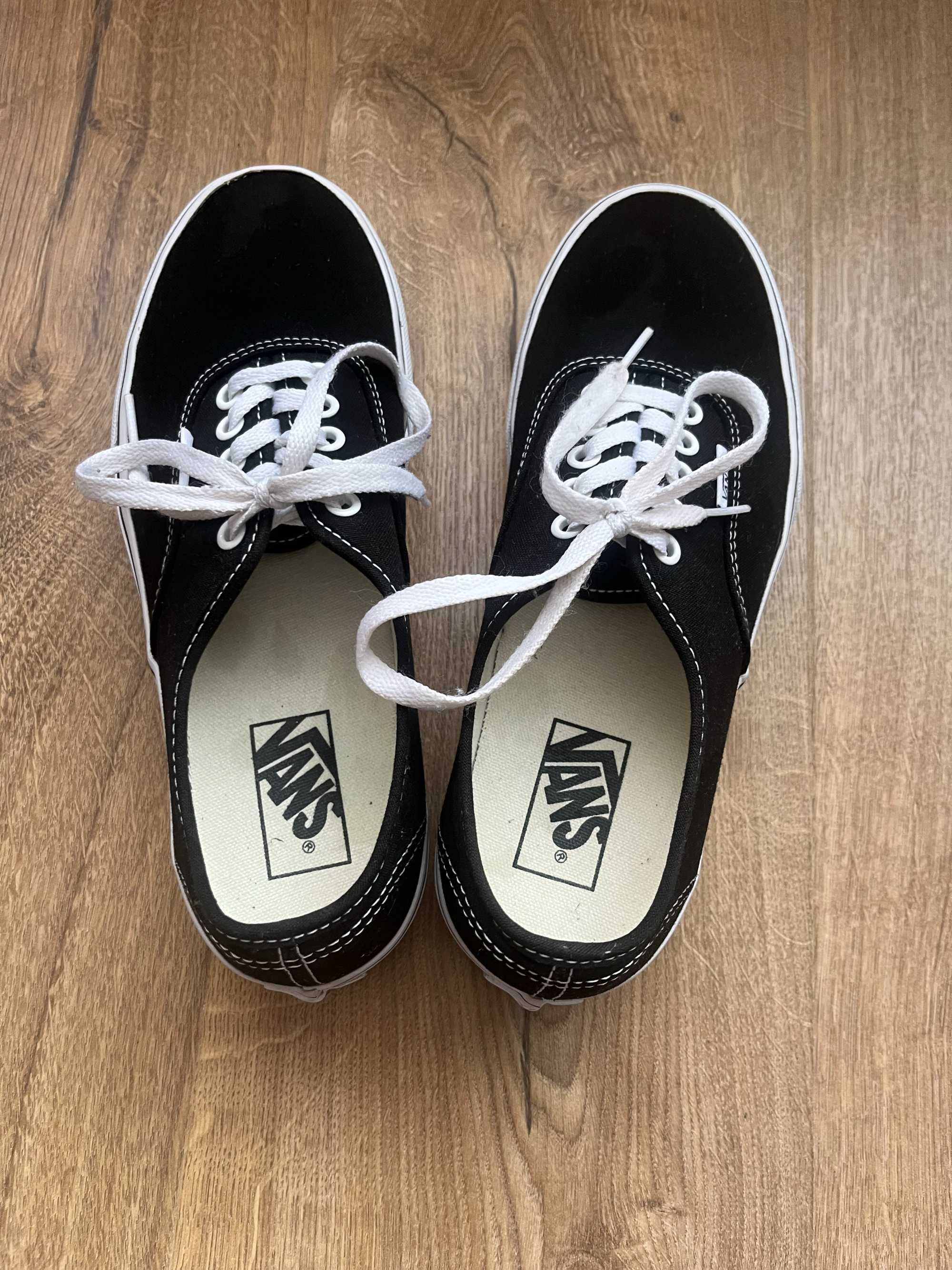 Vans Authentic - 40 номер
