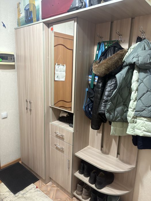 Продам прихожую, недорого