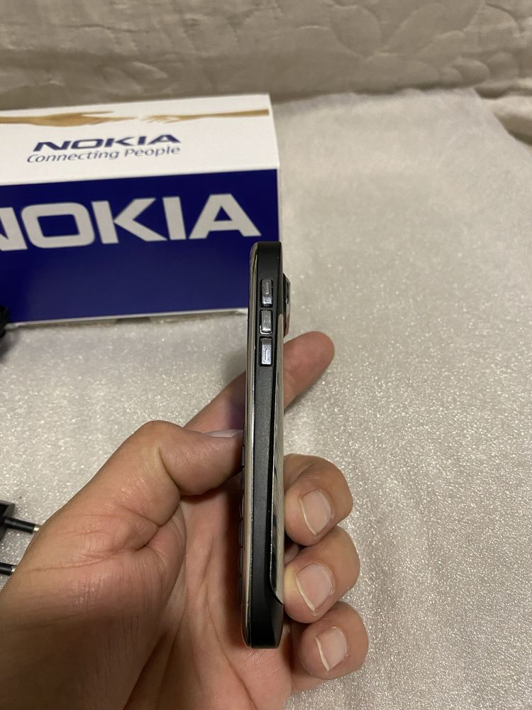 Nokia E72 ca nou