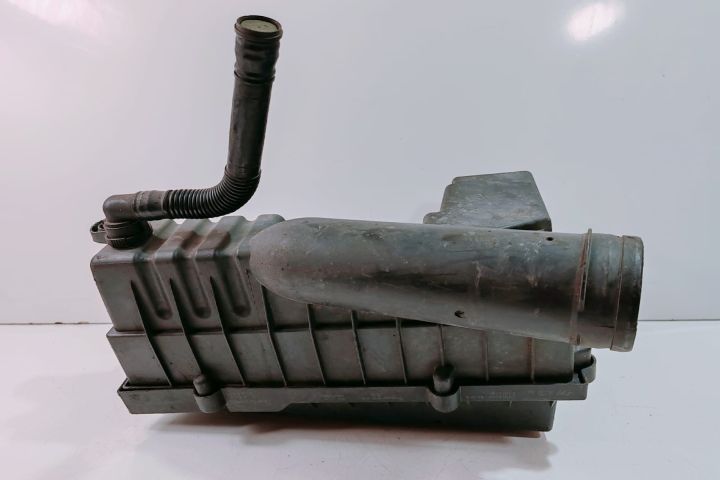 Carcasa  filtru aer 3C0129607BA / 3C0129601BK Skoda Octavia a 2-a gen