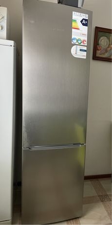Холодильник Bosch 350л