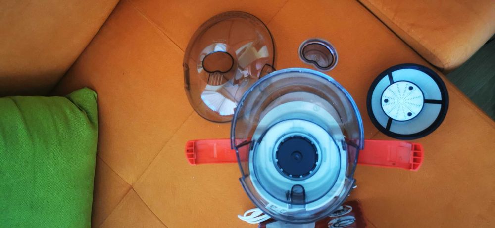 Продавам сокоизстисквачка Ufesa