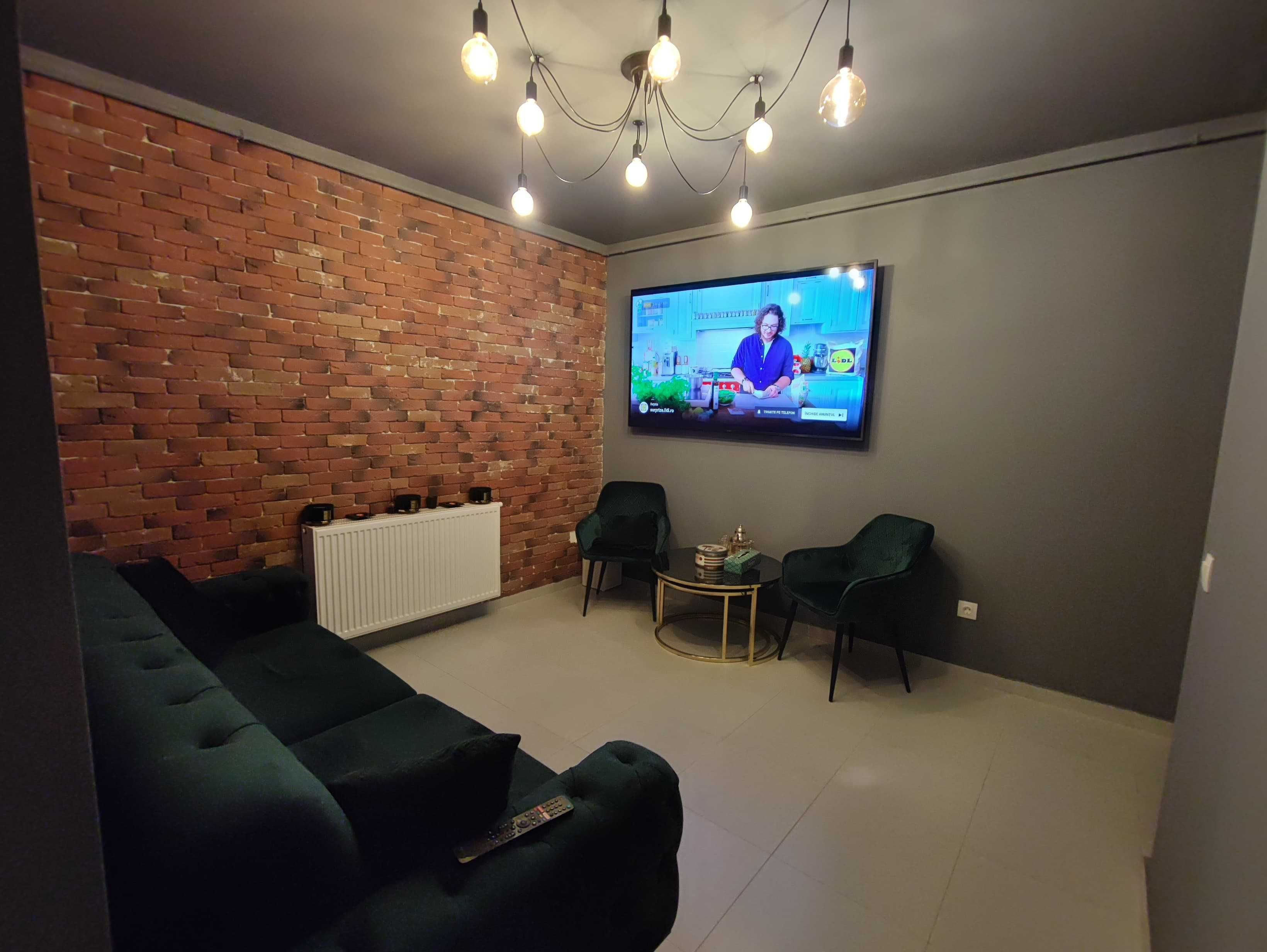 Ap 2 camere - N. Labis 53 - Zona Coresi - cu Parcare, Complet Echipat