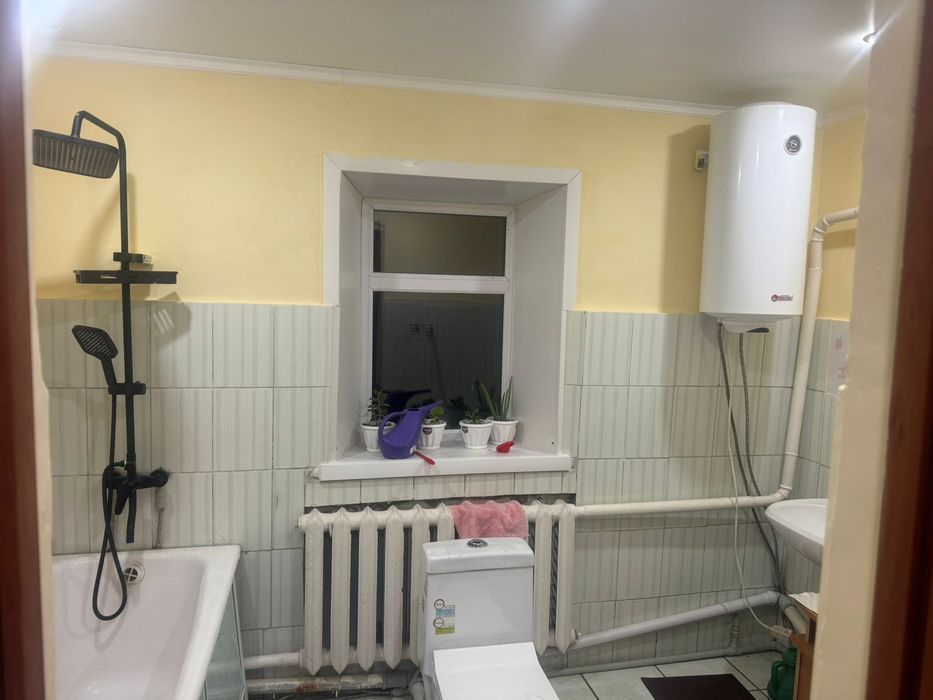 Продам дом в районе кирпичный.