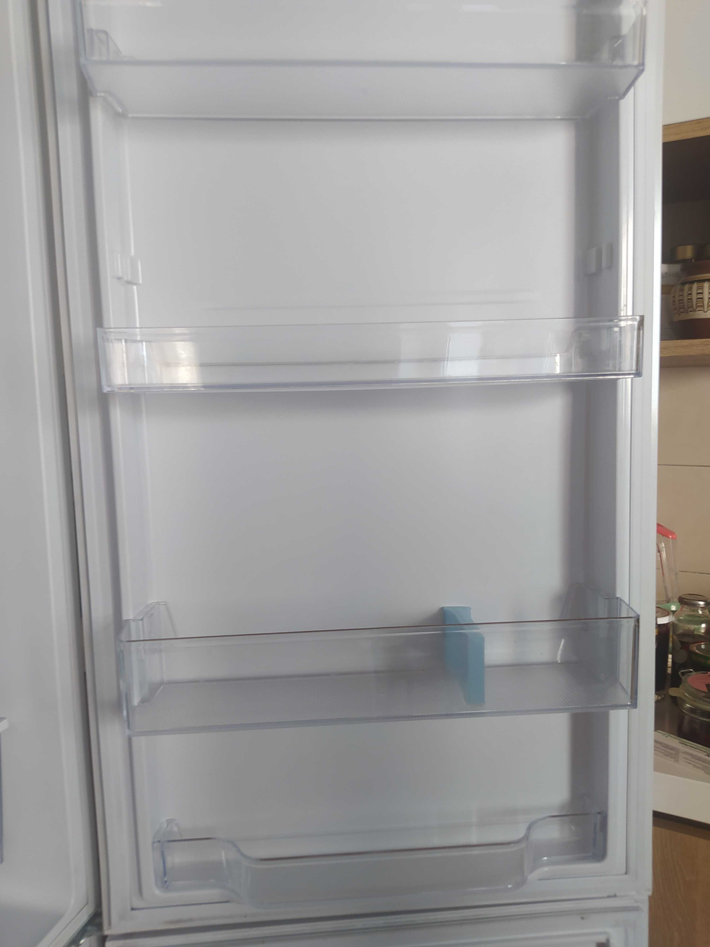 Холодильник Hier
