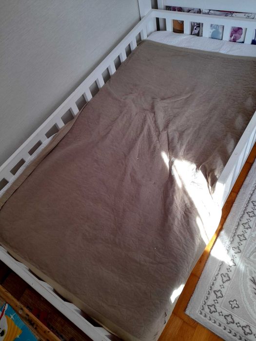 Pat copii tip căsuță