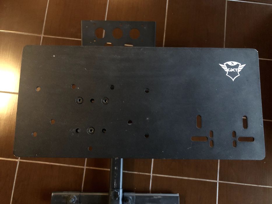 Suport volan si pedale Trust GXT 1150 Pacer Racing