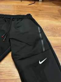 Nike sportswear спортни панталони
