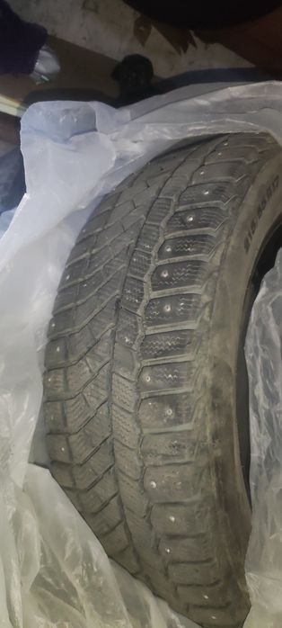 Продам шины на R16