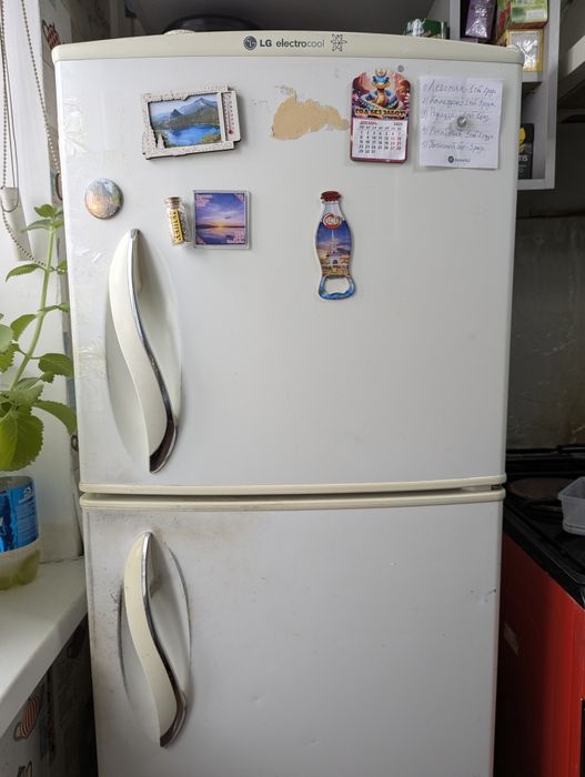 Продам холодильник