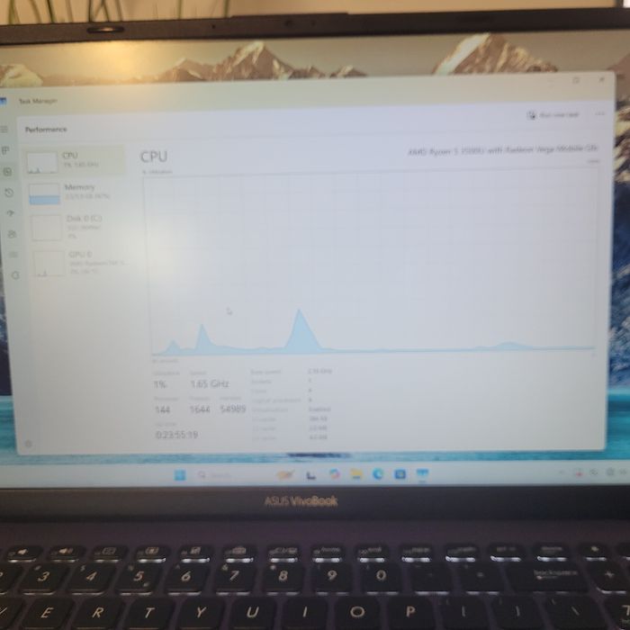 Laptop Asus VivoBook