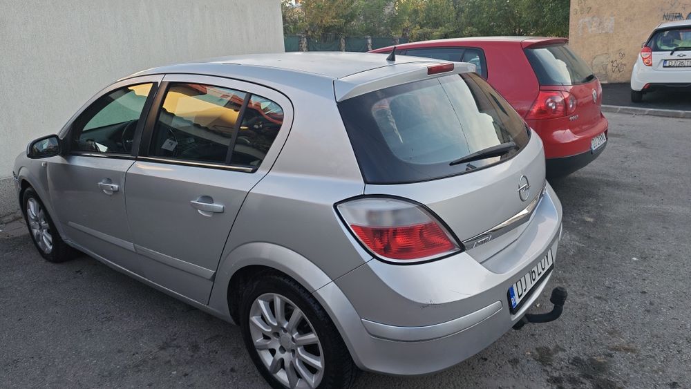 Opel Astra H 1.7 cdti Hatchback