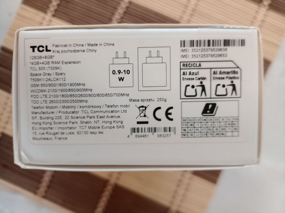 Продавам смартфон TCL 505