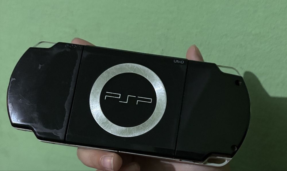 PSP(playstation portabil )