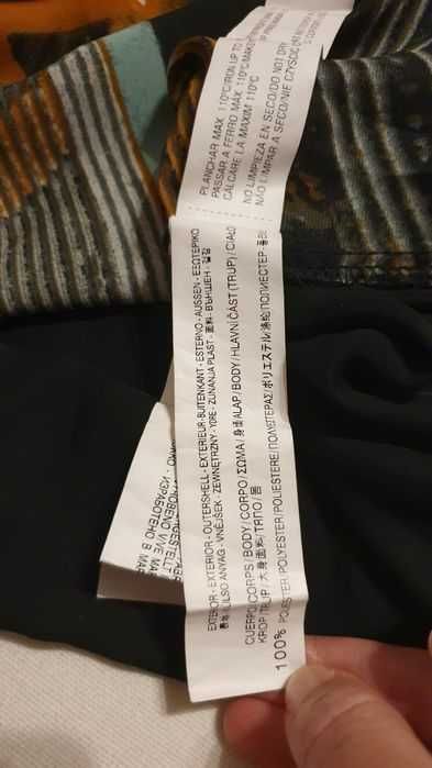 Bluza Bershka L noua fara eticheta