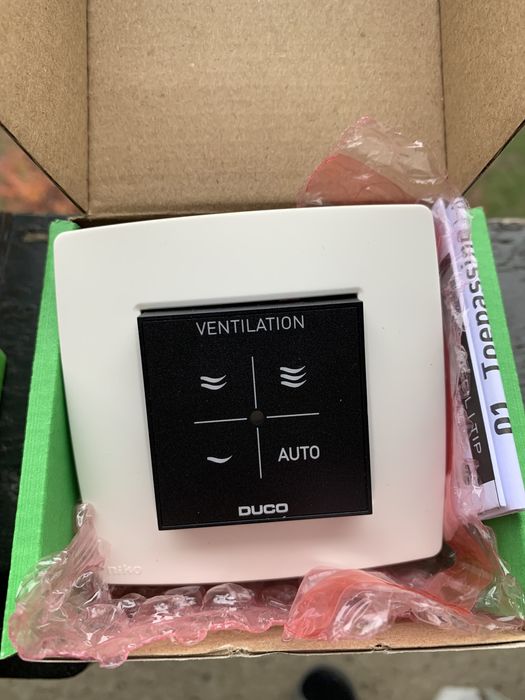 DUCO senzor de camera CO2/ umiditate pentru sisteme de ventilatie