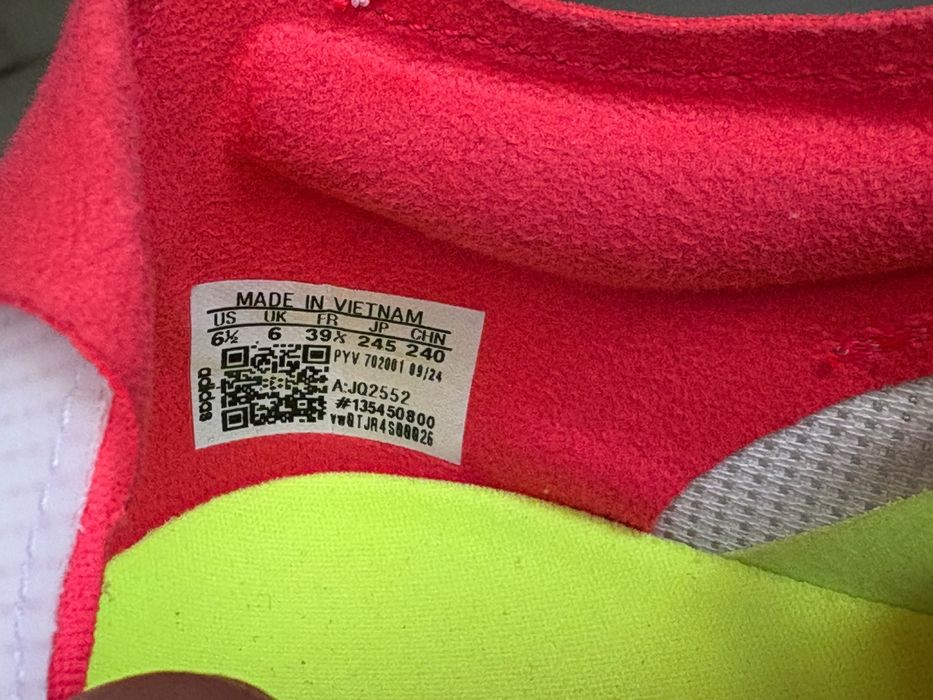 Vând ADIDAS BOSTON 12 , mărimea 39 1/3