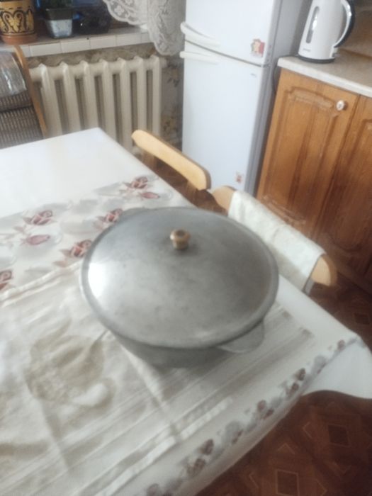 Продам Казанок 6 литров