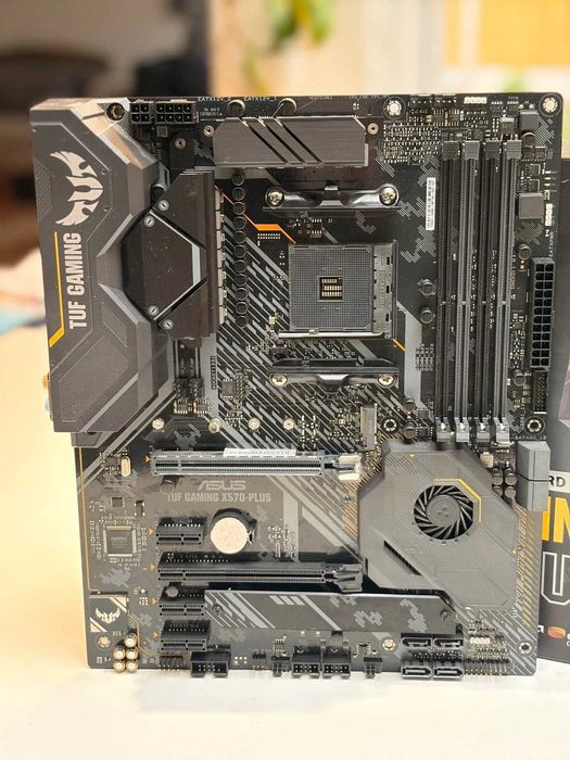 Дънна платка ASUS TUF GAMING X570-PLUS АМ4