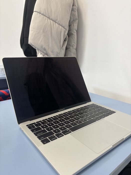 macbook pro se vinde