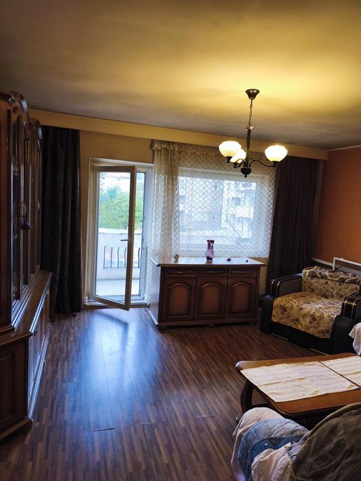 Vând apartament Petrila