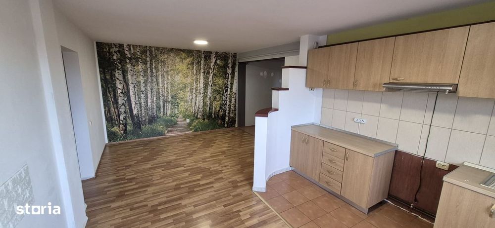 Apartament 3 camere cu garaj sub bloc, de inchiriat