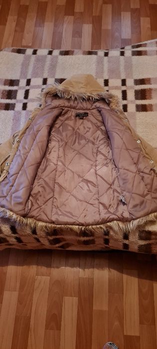 Продам пальто на девочку