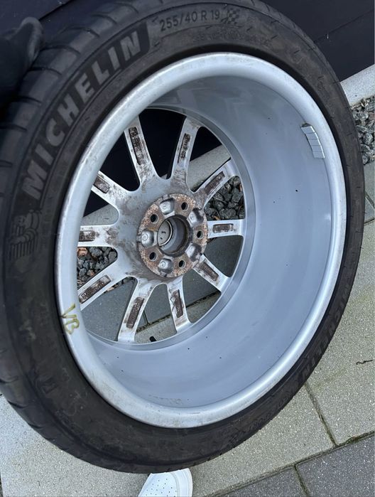 „Оригинални джанти Audi 19” с гуми Michelin Pilot Sport 4“