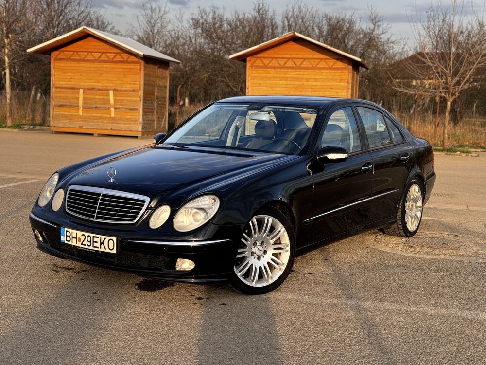 Mercedes e220 Avantgarde 2004 - Automat