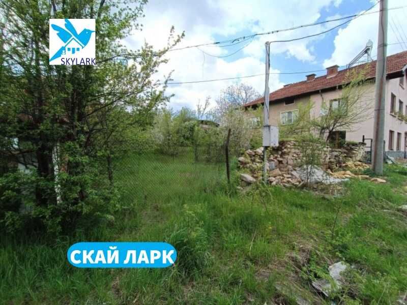 Продава се парцел с площ-505кв.м. в центъра на гр.Ракитово