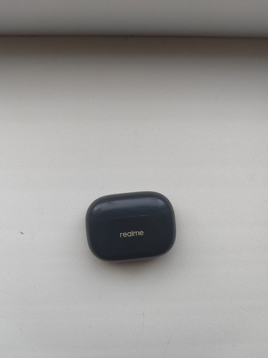 Продам наушники realme buds T 300
