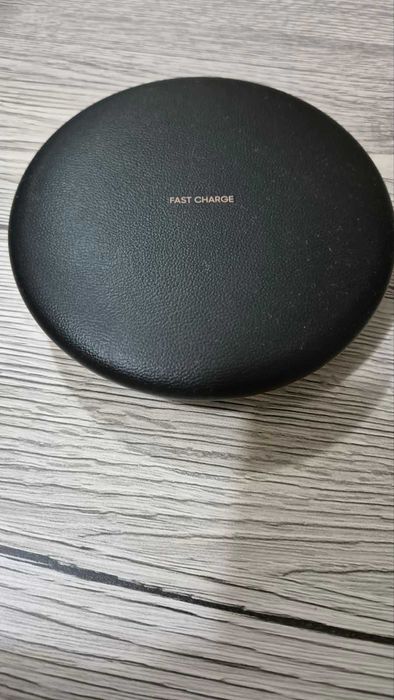 Безжично зарядно Samsung EP-PG950