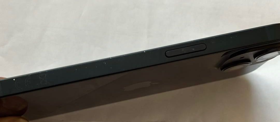 iPhone 14 телефон