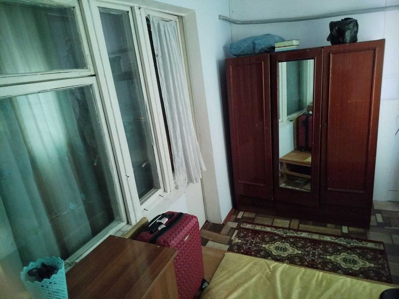 1 xonali uy sotiladi