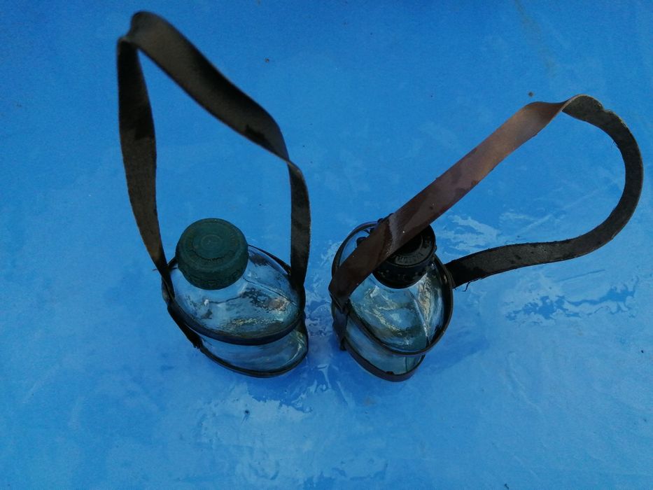 Sticla medicinala gradata cu dop și curea de piele