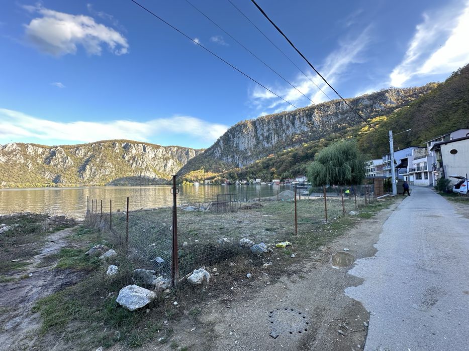 Teren - Golful Dubova