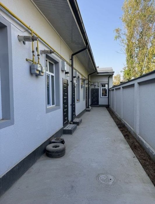 1 ком. квартира, 1/1/1. Старые Сергели (Eski Sergeli). Дом кирпичный.