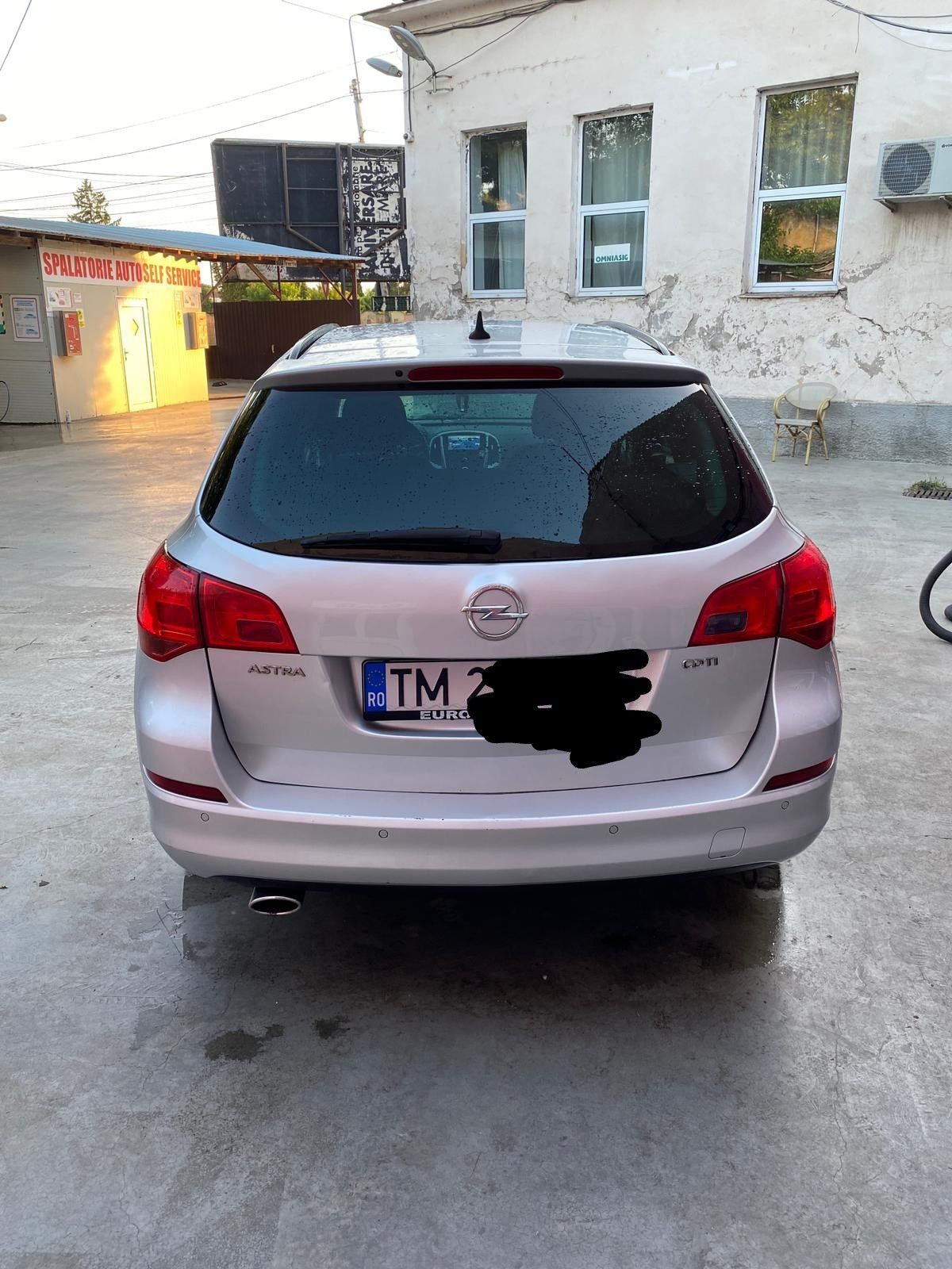 Opel Astra J 2.0 cdti 165 cp
