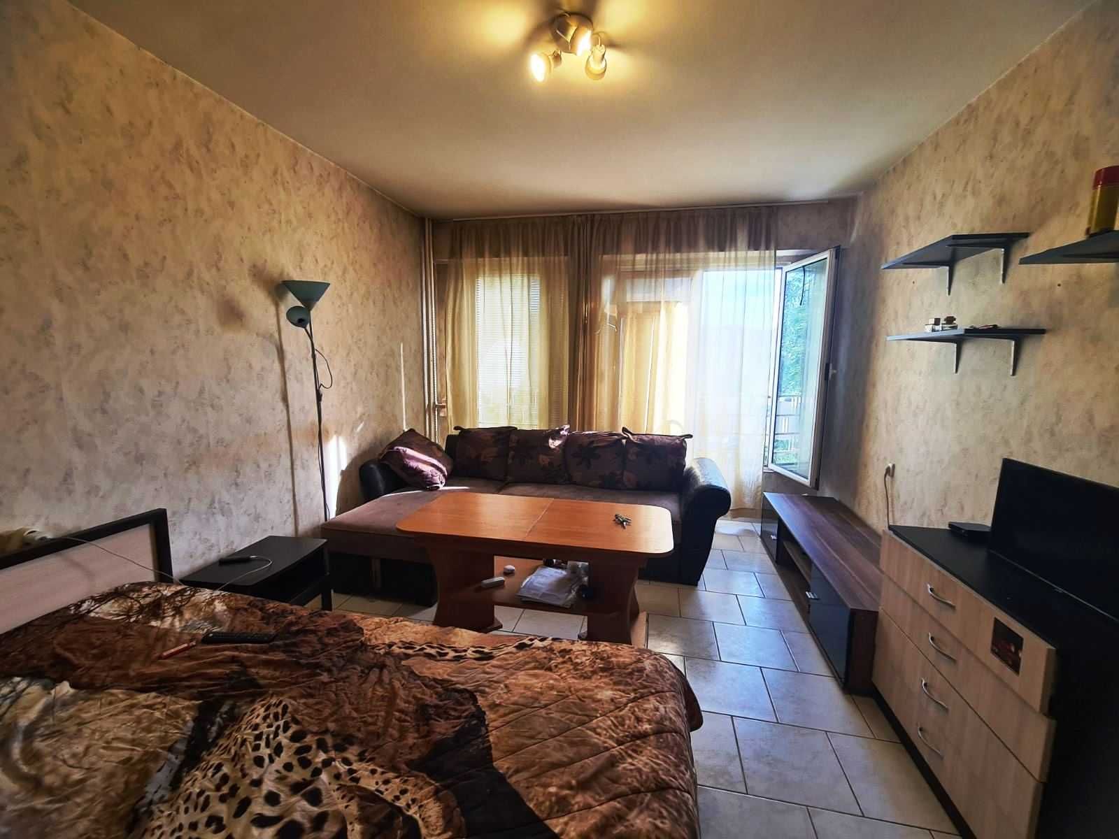 Продава се гарсониера в Люлин 7