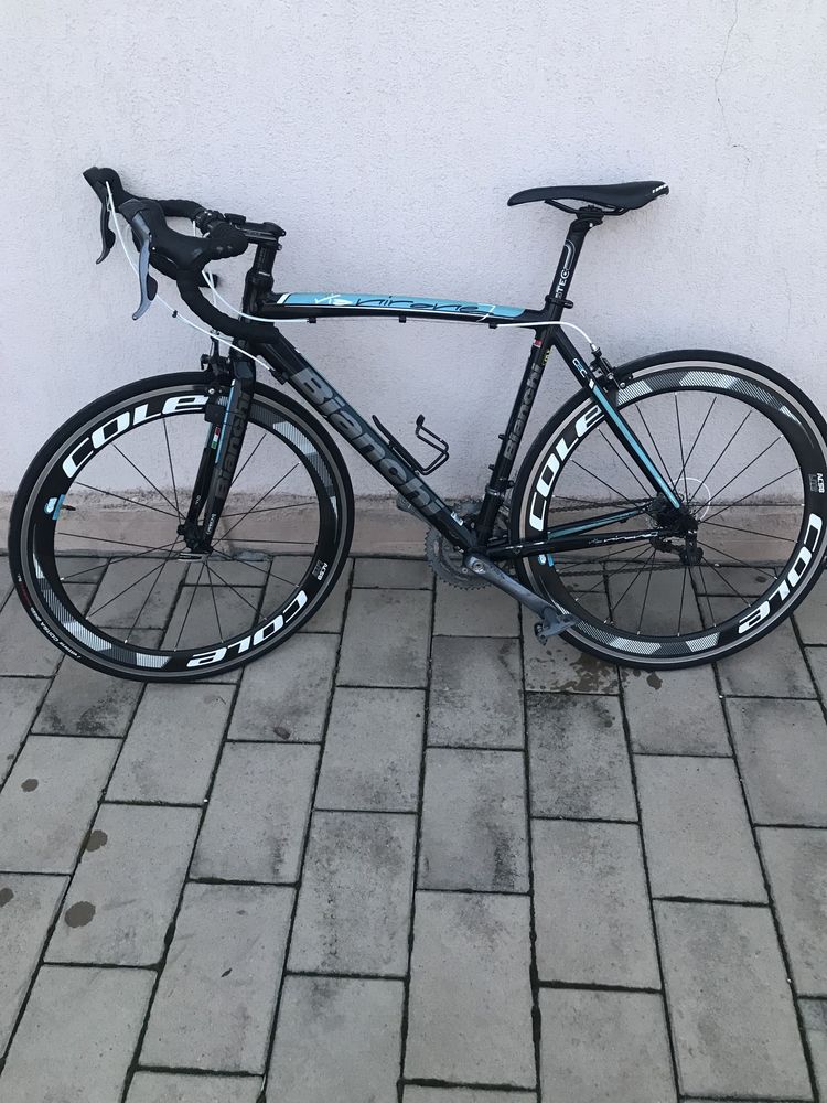 Vând bicicleta BIANCHI