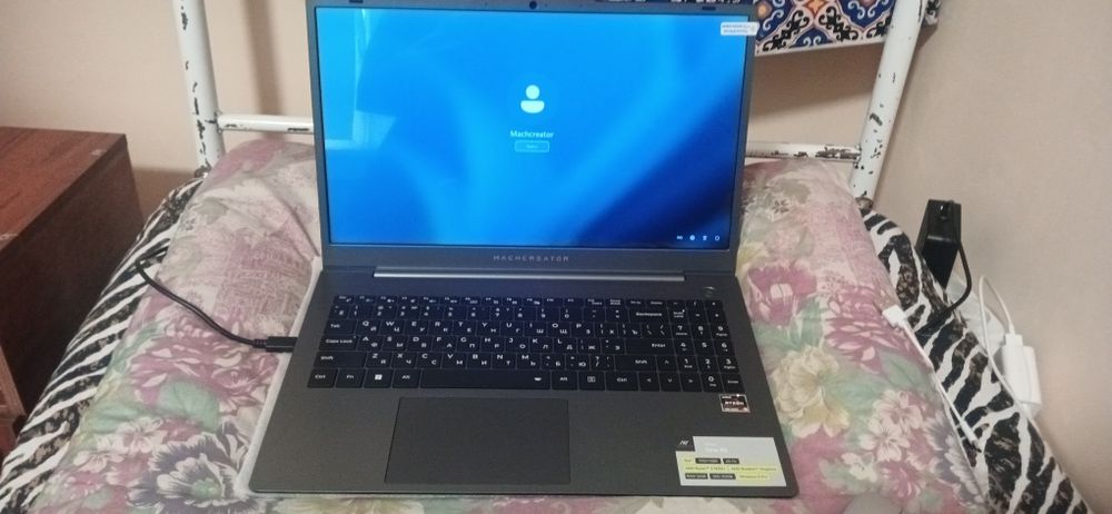 Noutbook Machcreator