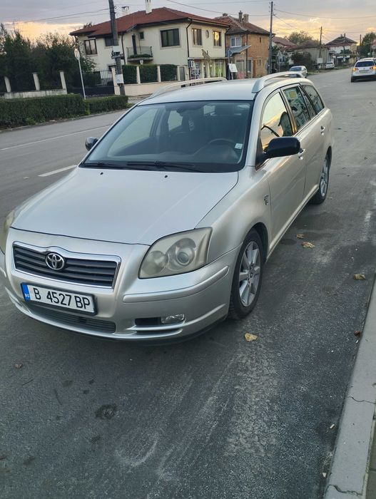 Тойота Авенсис 2004г