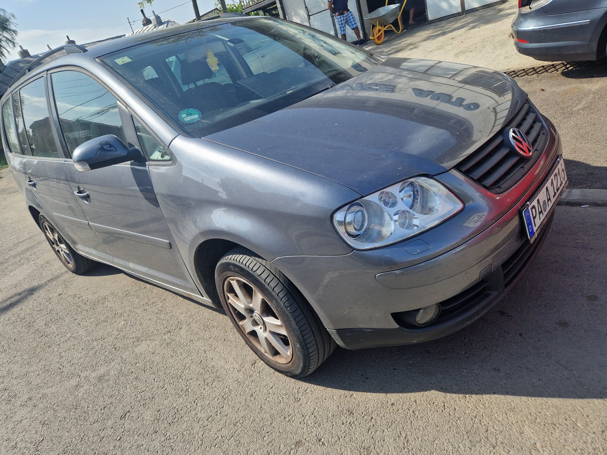 Dezmembrez touran 1.6 FSI