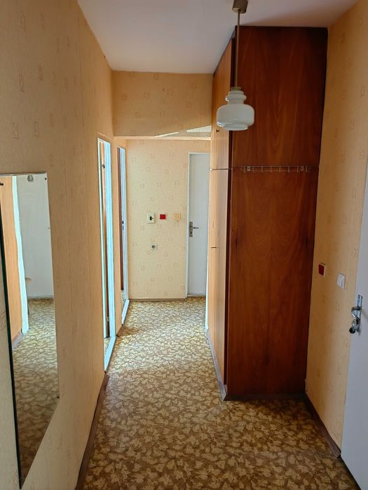 Апартамен под наем 300лв