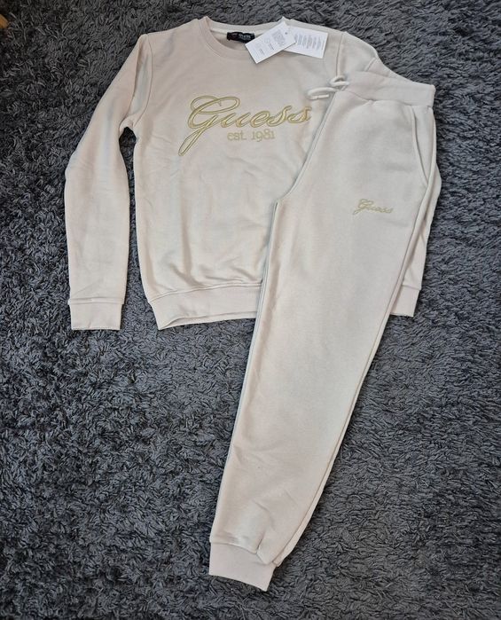 Нови дамски екипи CK, Guess