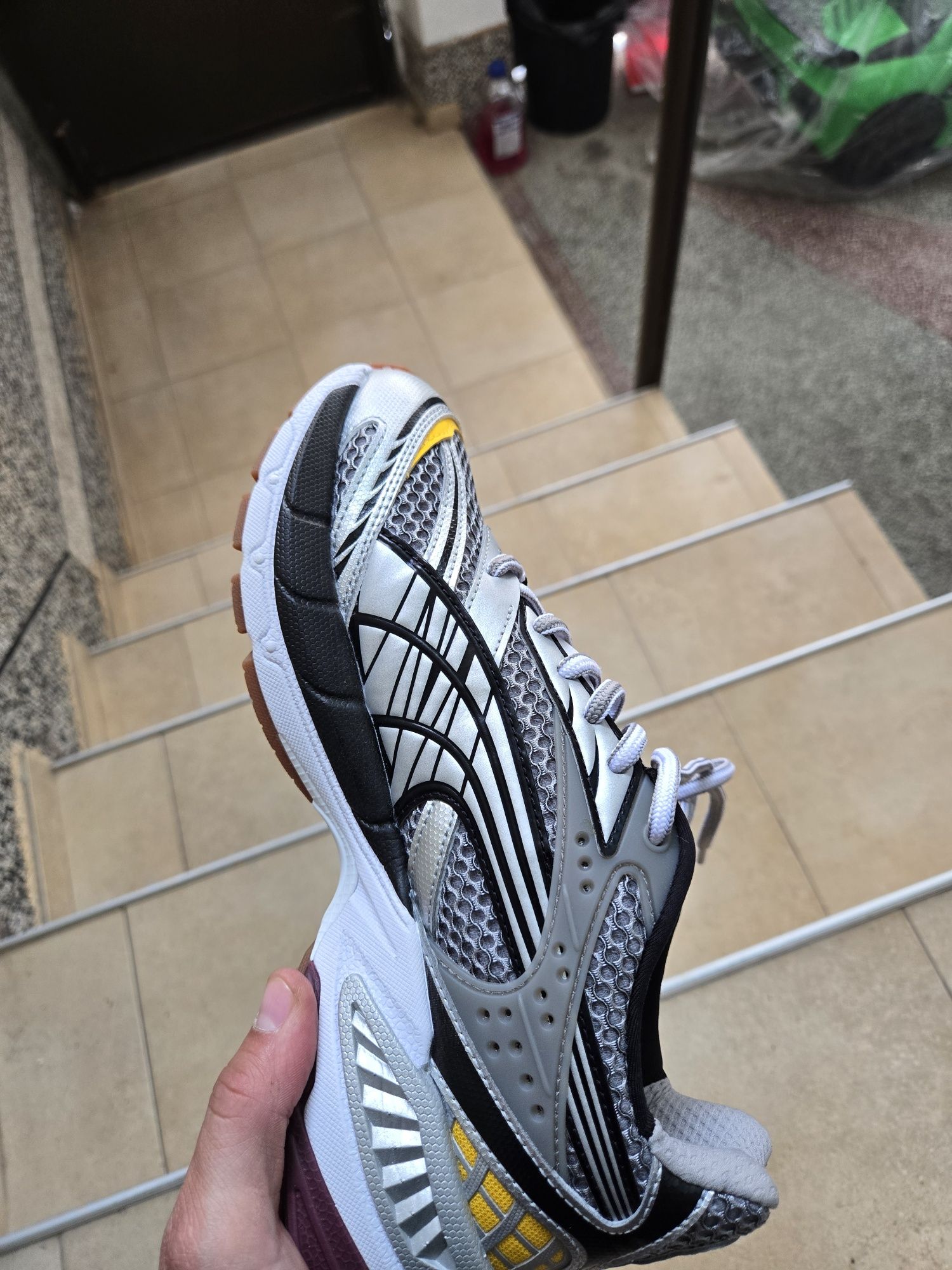 Продавам кецове Gucci Mcqueen Puma