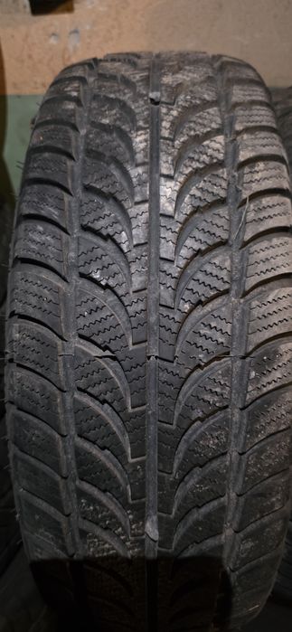 Гуми 2бр 185/55/15 - 1бр  - 46лв