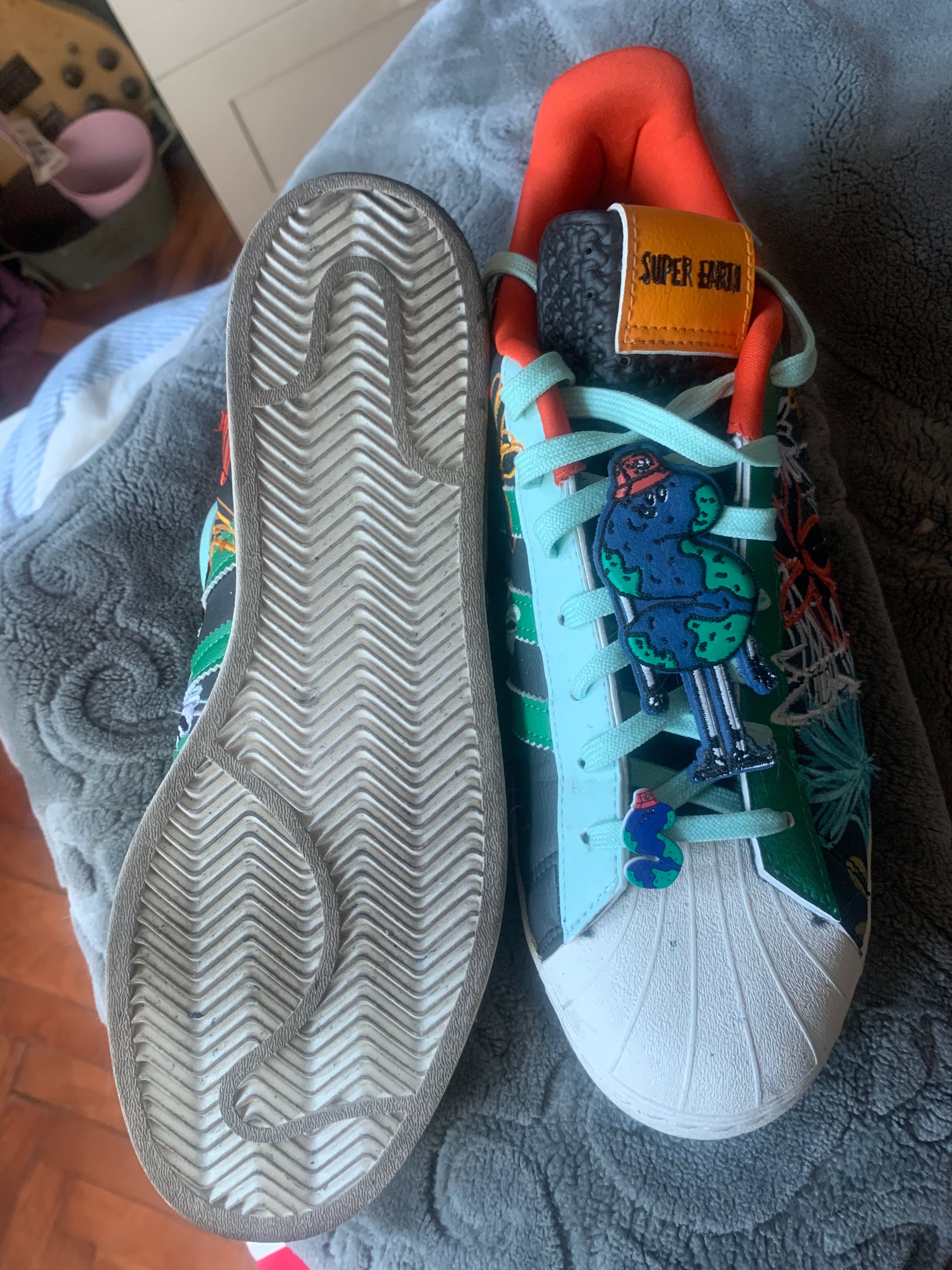 Adidas • Originals • Super Earth